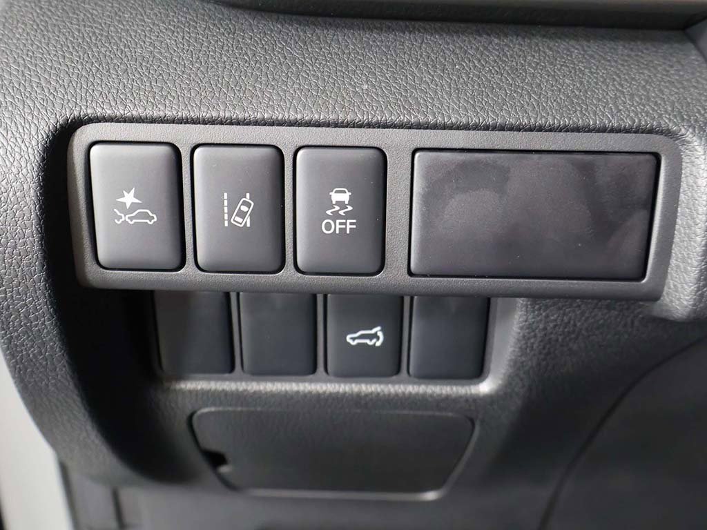 New 2026 Mitsubishi Eclipse Cross Black Edition image 35