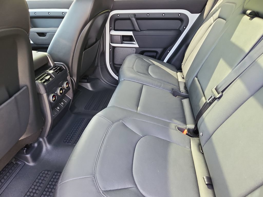 Used 2023 Land Rover Defender 110 S AWD/4WD image 5