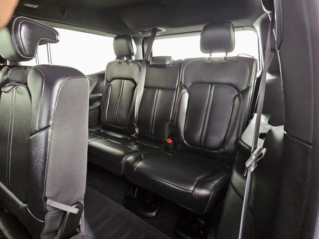 Used 2022 Jeep Wagoneer Series I AWD/4WD image 36