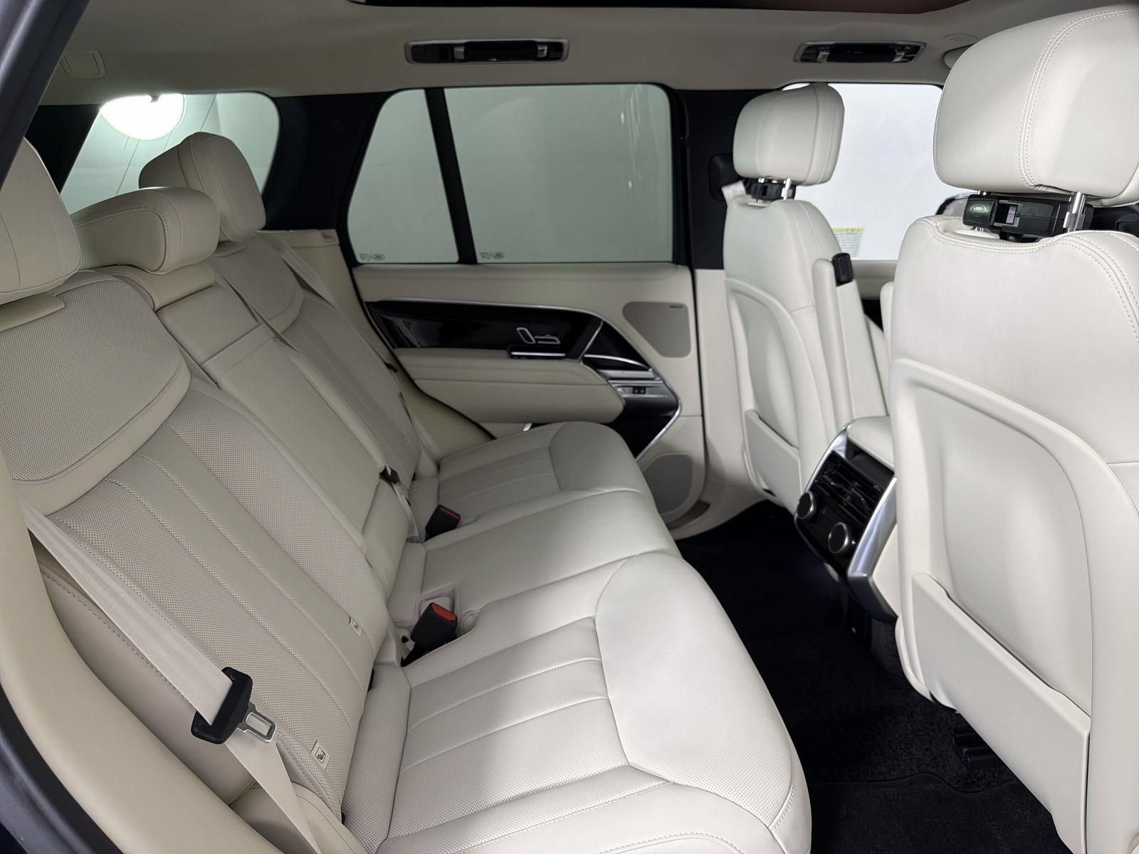 New 2026 Land Rover Range Rover SE AWD/4WD image 29