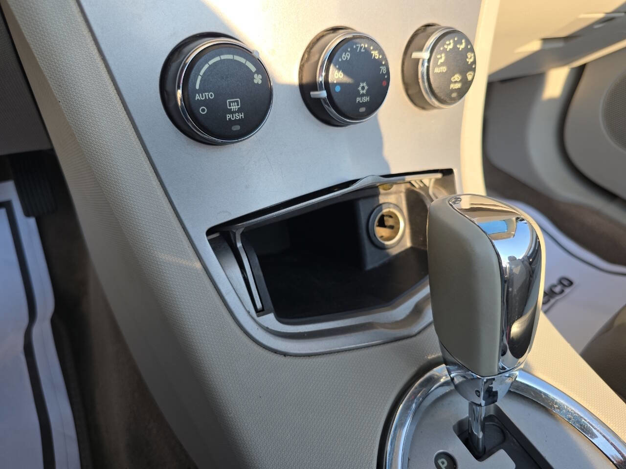 Used 2008 Chrysler Sebring Touring w/ Special Touring Group image 31