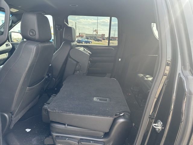 Used 2021 Chevrolet Suburban Z71 AWD/4WD image 10