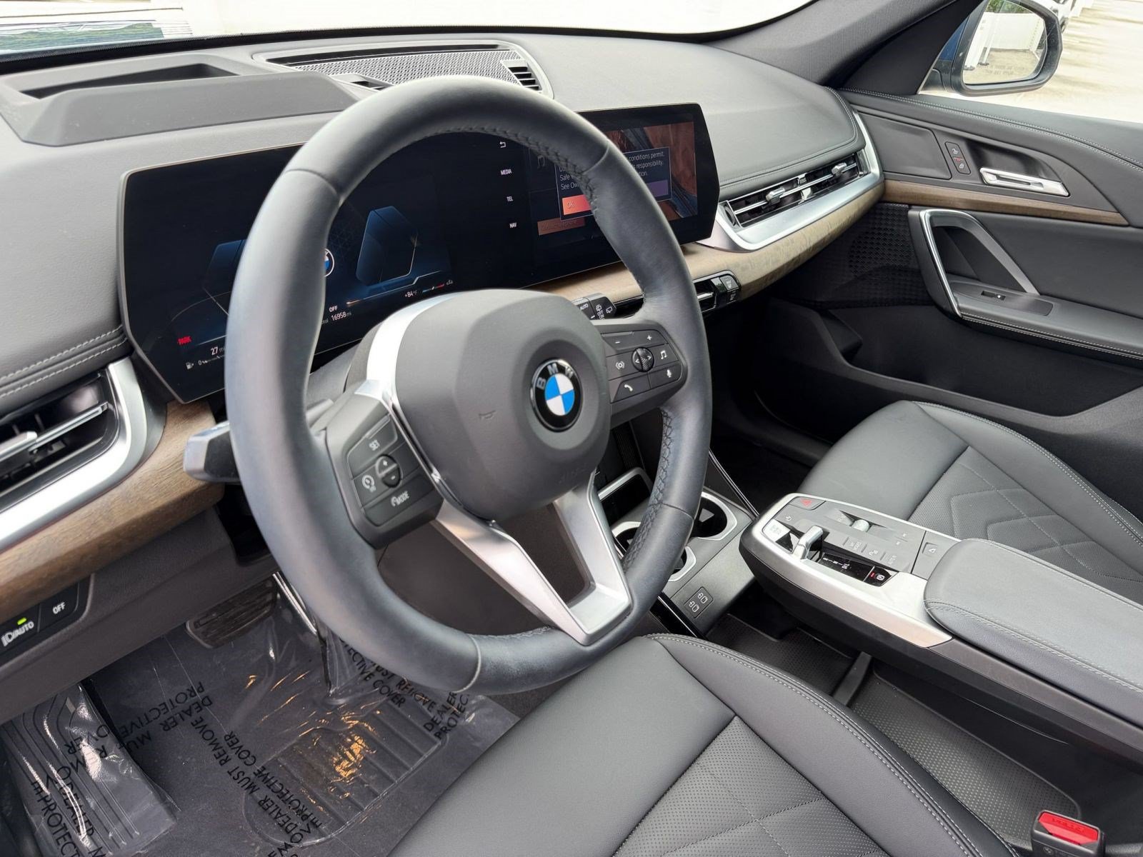 Used 2026 BMW X1 xDrive28i AWD/4WD image 27