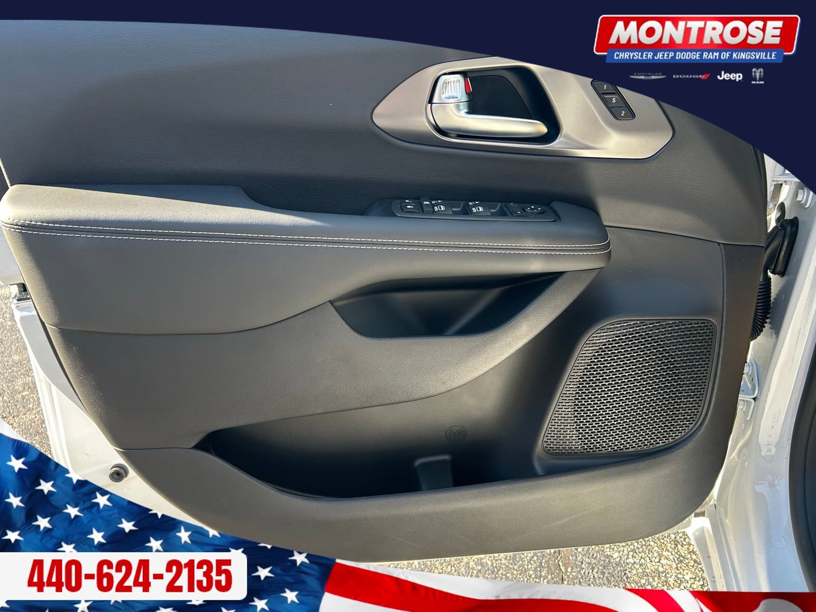 New 2026 Chrysler Pacifica Select image 9