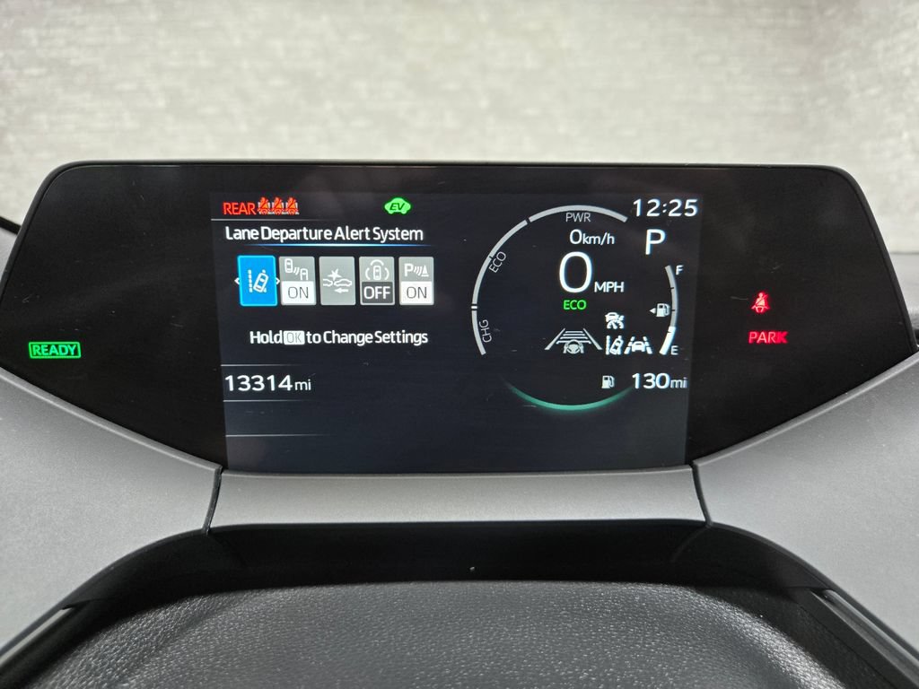 Used 2024 Toyota Prius LE AWD/4WD image 18