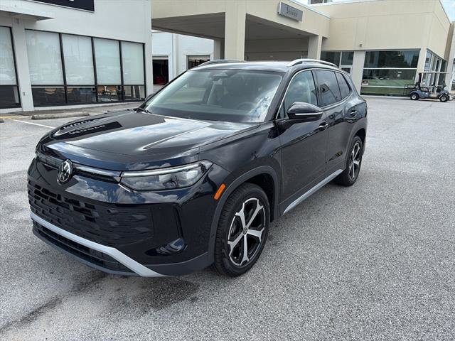 New 2025 Volkswagen Tiguan SE image 3