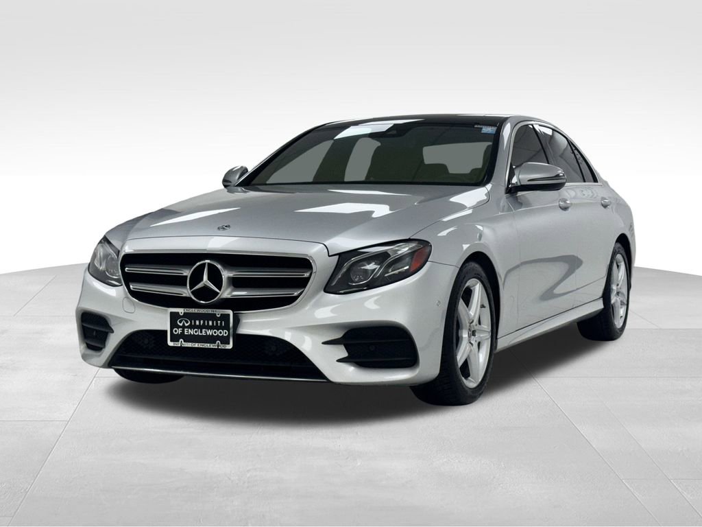 Used 2018 Mercedes-Benz E 300 4MATIC image 3