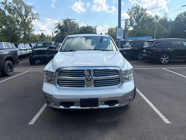 Used 2017 RAM 1500 Classic SLT w/ SLT Plus D←cor Group AWD/4WD image 3