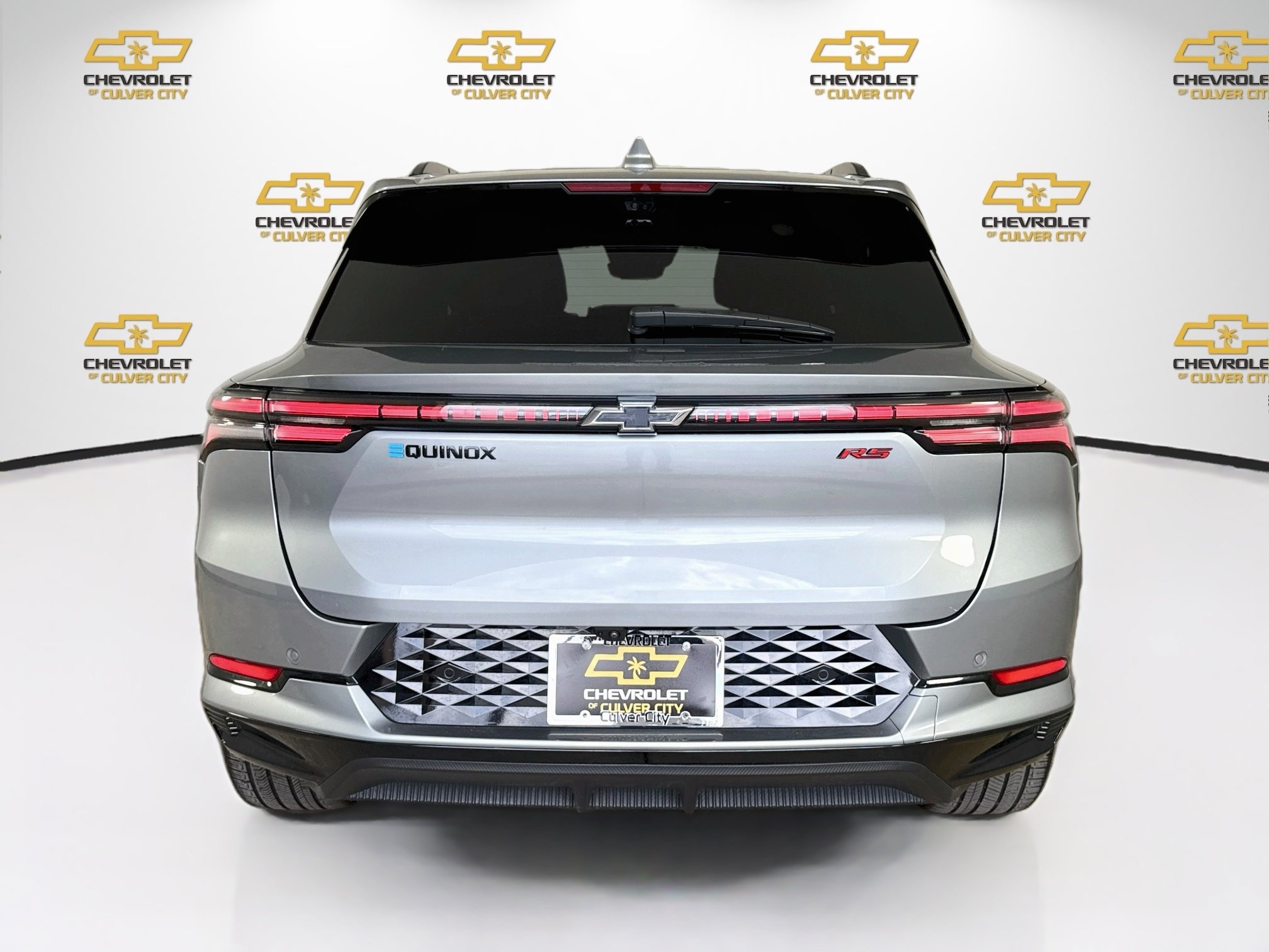 Used 2025 Chevrolet Equinox EV RS w/ Convenience Package II FWD image 7