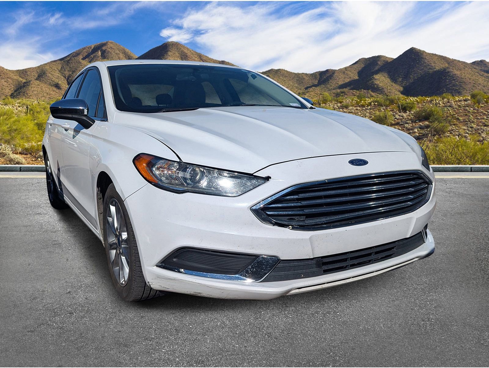 Used 2017 Ford Fusion SE w/ Fusion SE Technology Package image 3