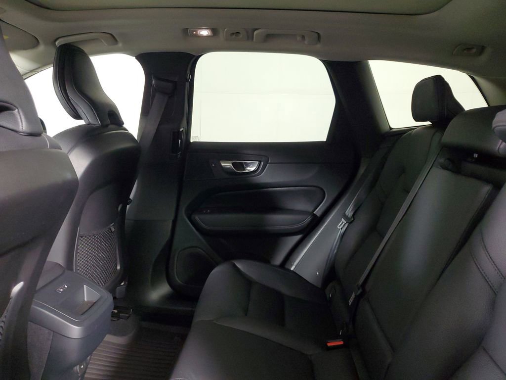 Used 2024 Volvo XC60 B5 Plus w/ Protection Package Premier AWD/4WD image 12