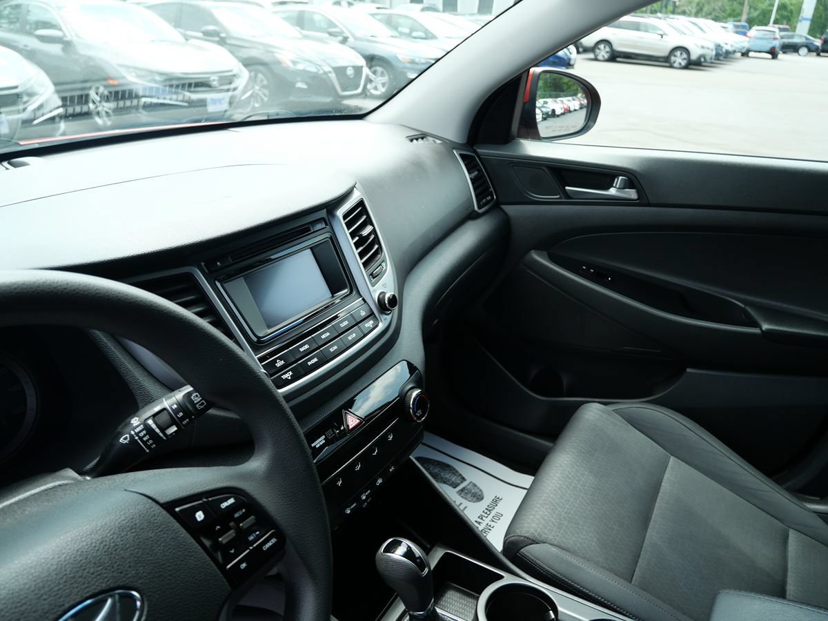 Used 2016 Hyundai Tucson SE w/ Option Group 02 AWD/4WD image 12