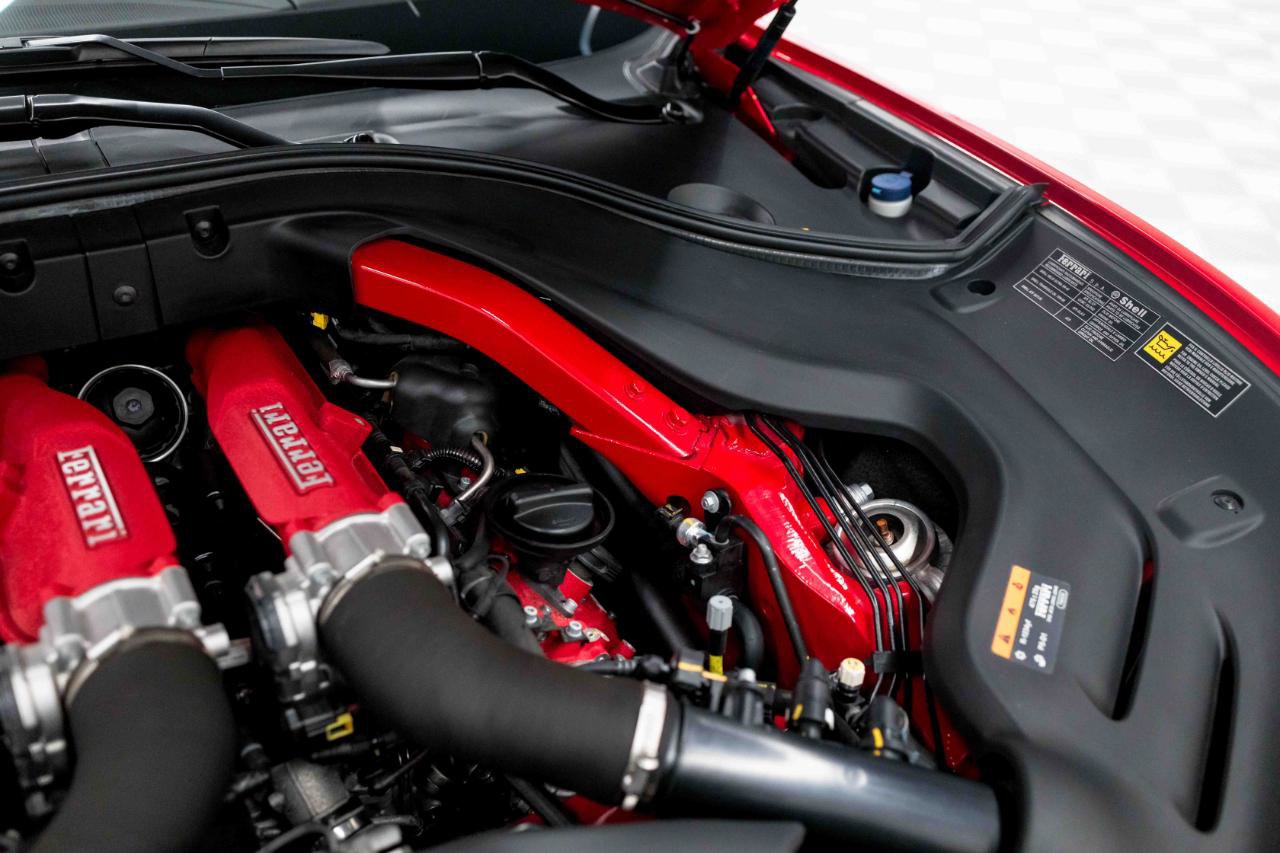 Used 2019 Ferrari Portofino RWD image 91