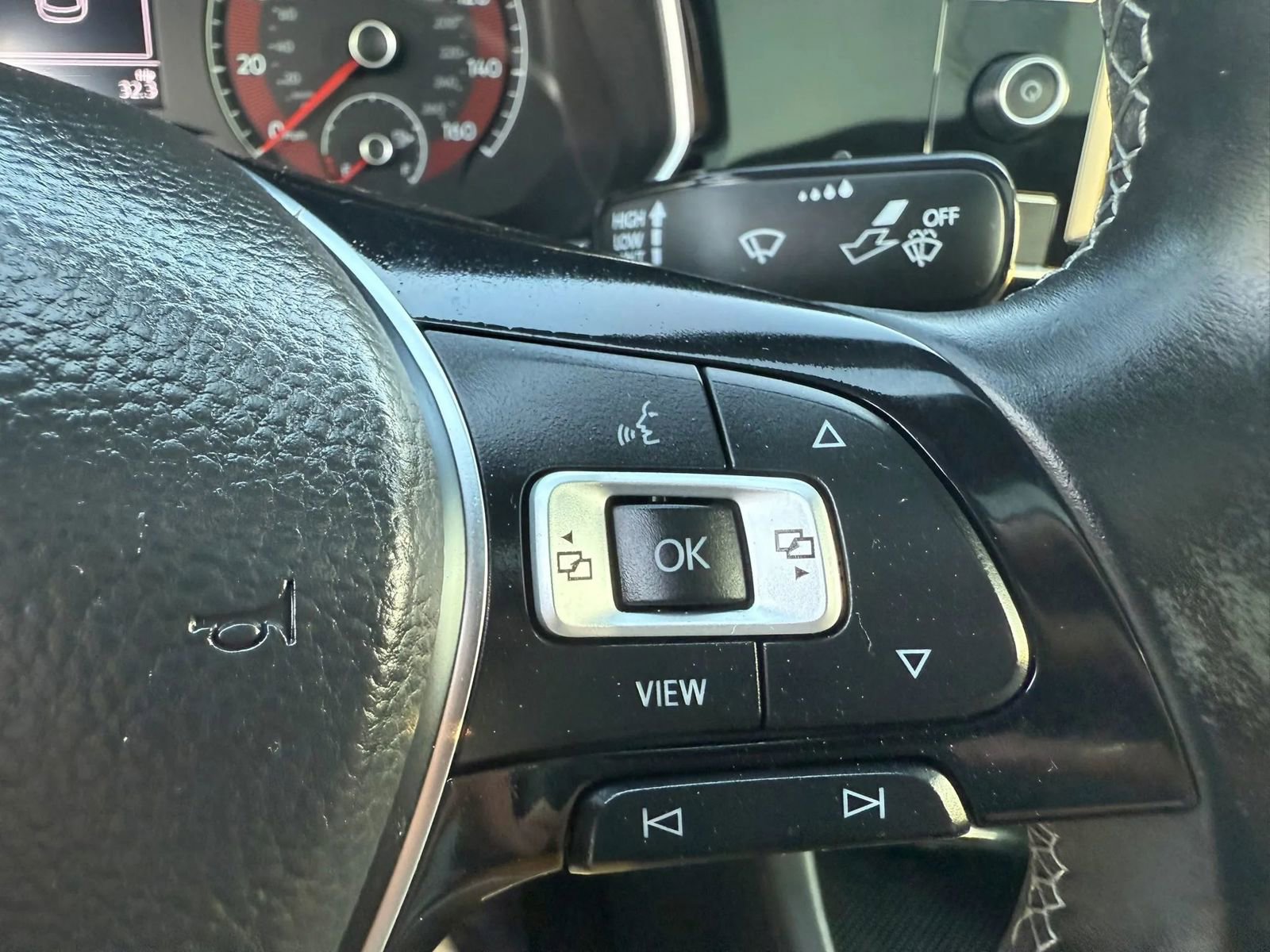 Used 2019 Volkswagen Jetta R-Line w/ R-Line Cold Weather Package FWD image 22