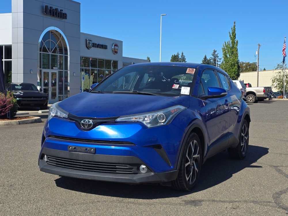 Used 2018 Toyota C-HR XLE FWD image 1