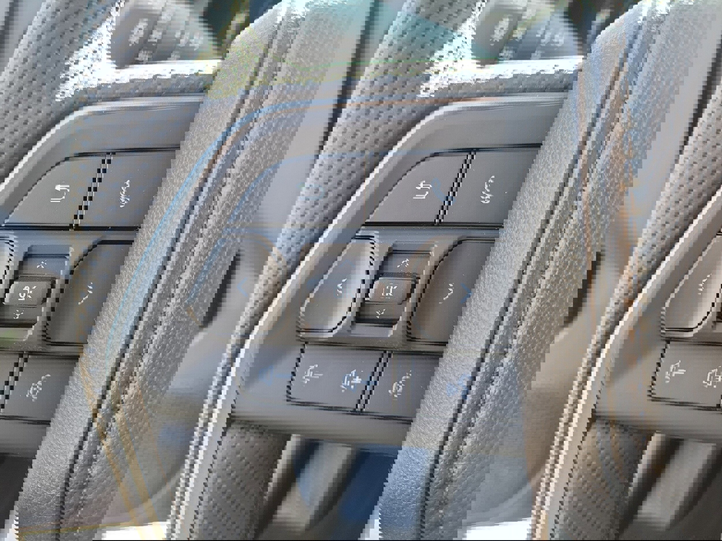 New 2025 Toyota Tacoma Limited image 29