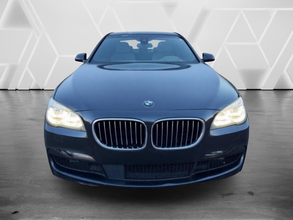 Used 2015 BMW 750i RWD image 3