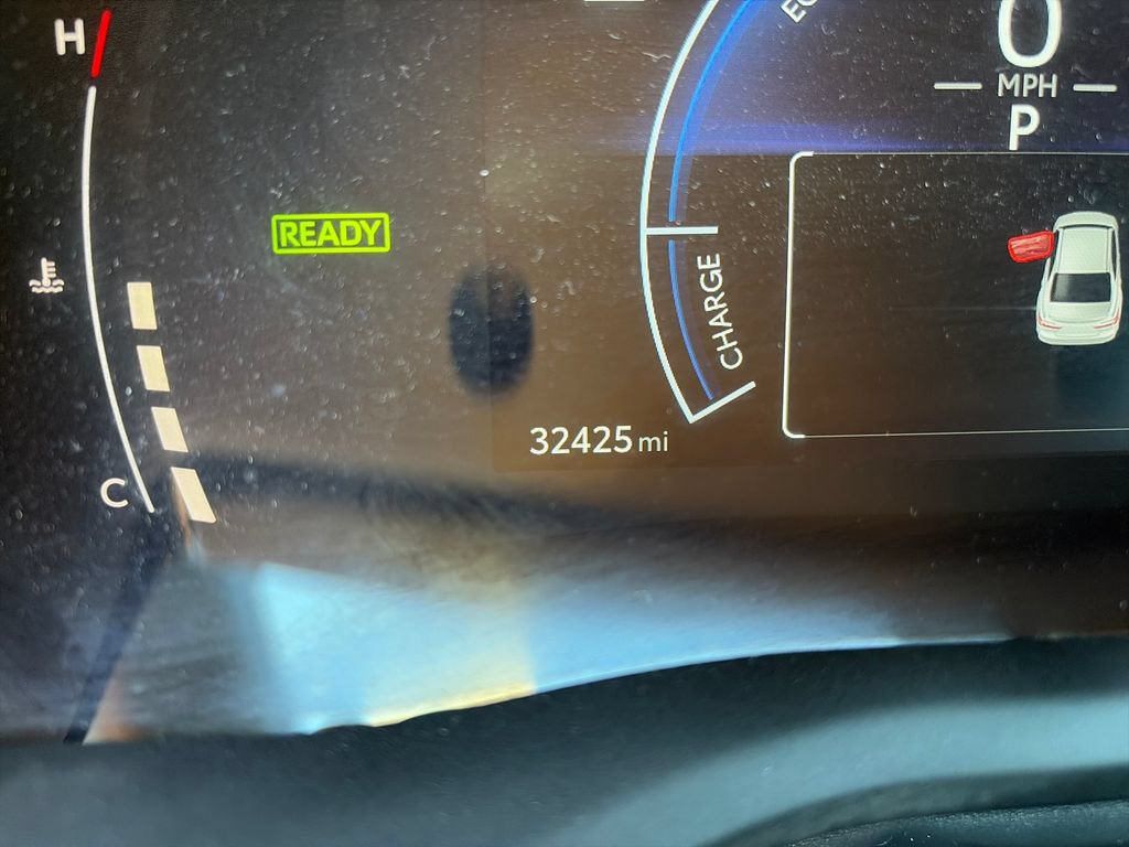 Used 2025 Toyota Camry SE FWD image 17