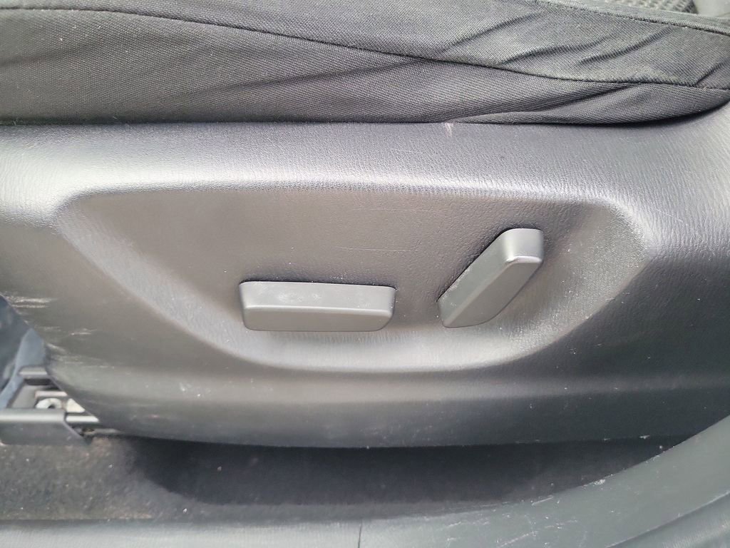 Used 2016 MAZDA CX-5 Touring image 17