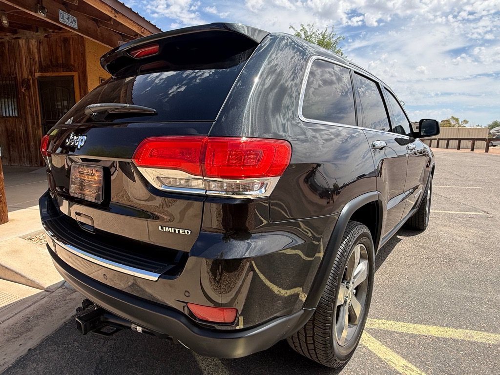 Used 2016 Jeep Grand Cherokee Limited AWD/4WD image 8