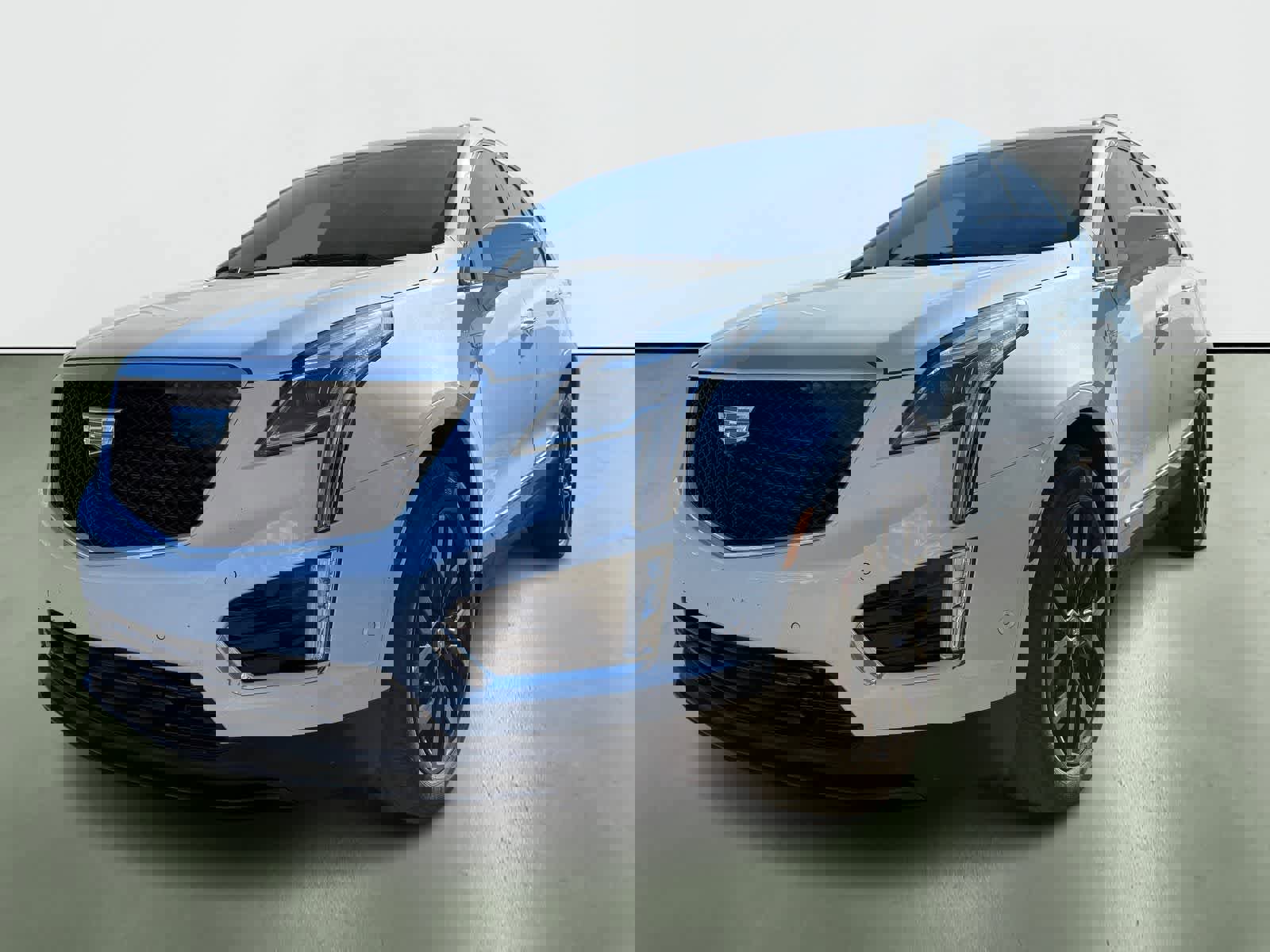 Used 2023 Cadillac XT5 Sportv w/ Platinum Package image 2