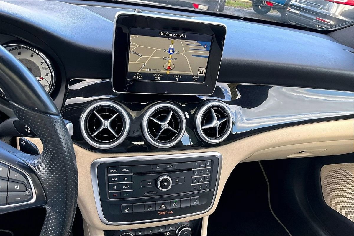 Used 2015 Mercedes-Benz CLA 250 image 15