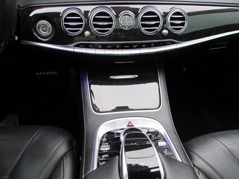 Used 2018 Mercedes-Benz S 560 Sedan image 20