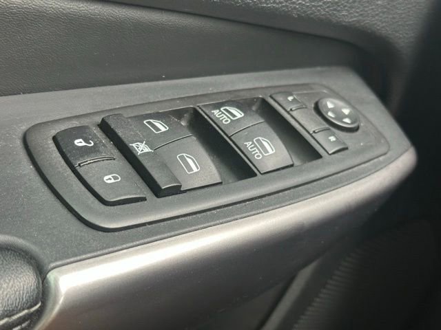 Used 2021 Jeep Cherokee Latitude Lux w/ Comfort/Convenience Group image 17