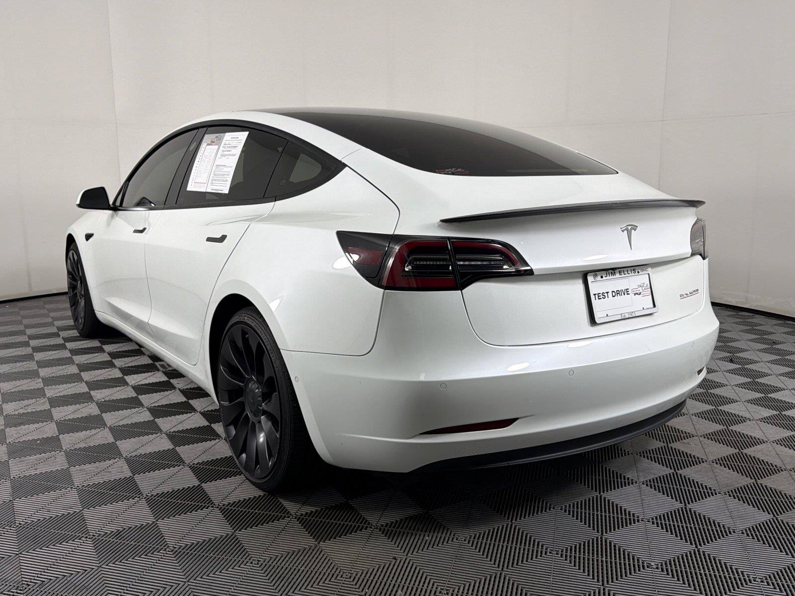 Used 2022 Tesla Model 3 Performance AWD/4WD image 4