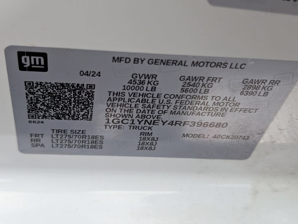 Used 2024 Chevrolet Silverado 2500 LT AWD/4WD image 35