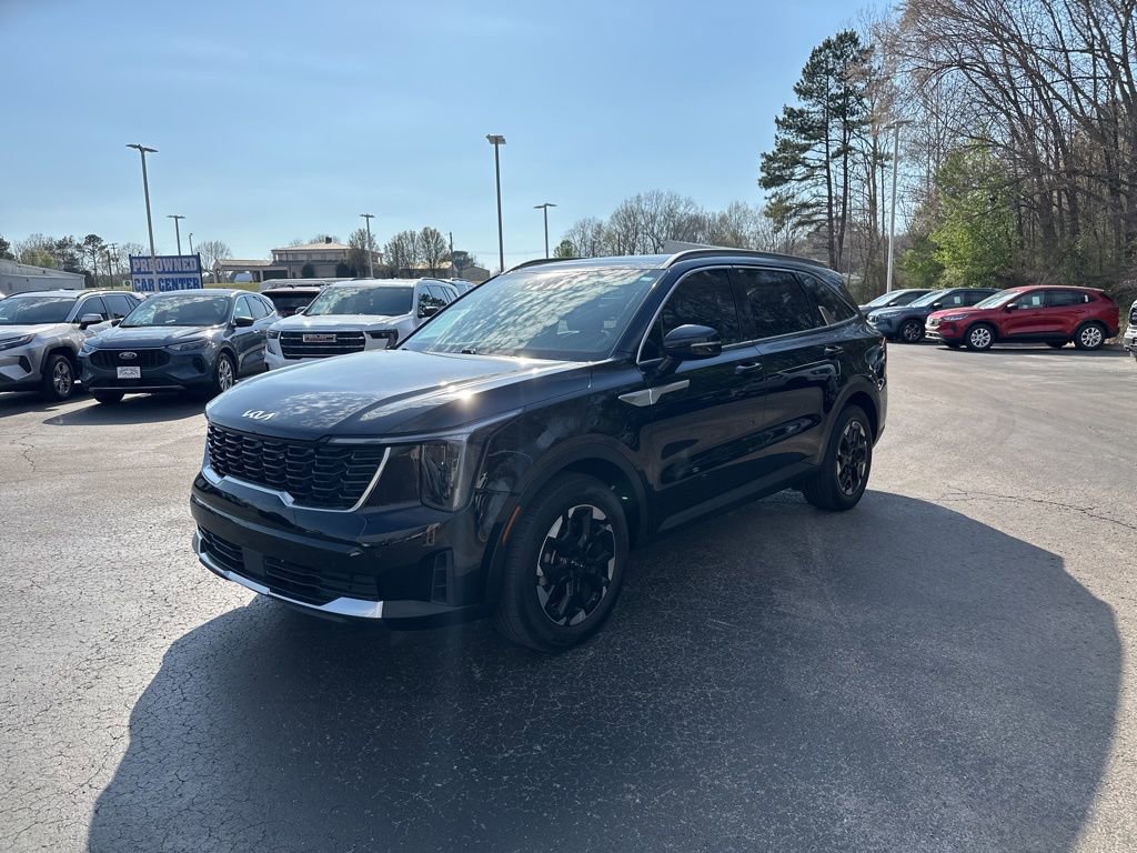 Used 2024 Kia Sorento S w/ Panoramic Sunroof Package image 7