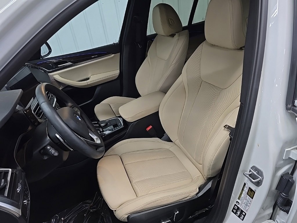 Used 2024 BMW X3 xDrive30i w/ Premium Package image 30