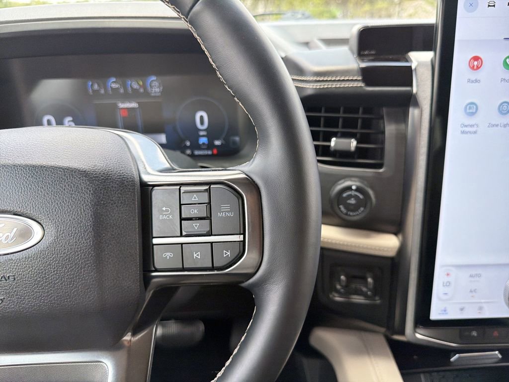 Used 2024 Ford Expedition Platinum RWD image 30