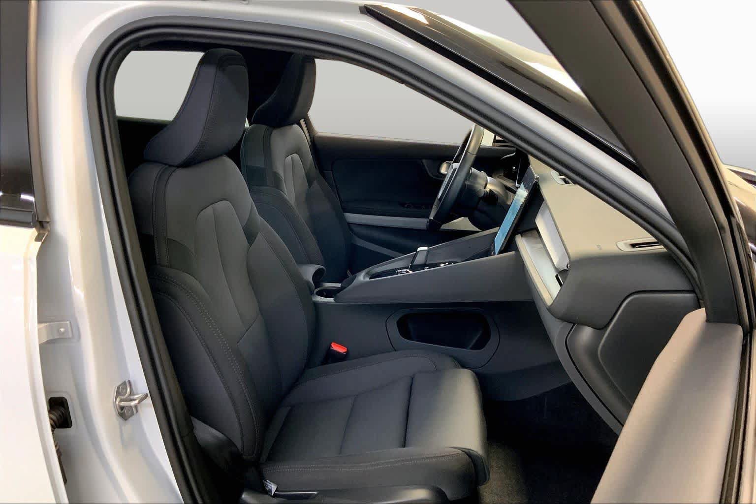 Used 2022 Polestar Polestar 2 w/ Plus Package AWD/4WD image 8