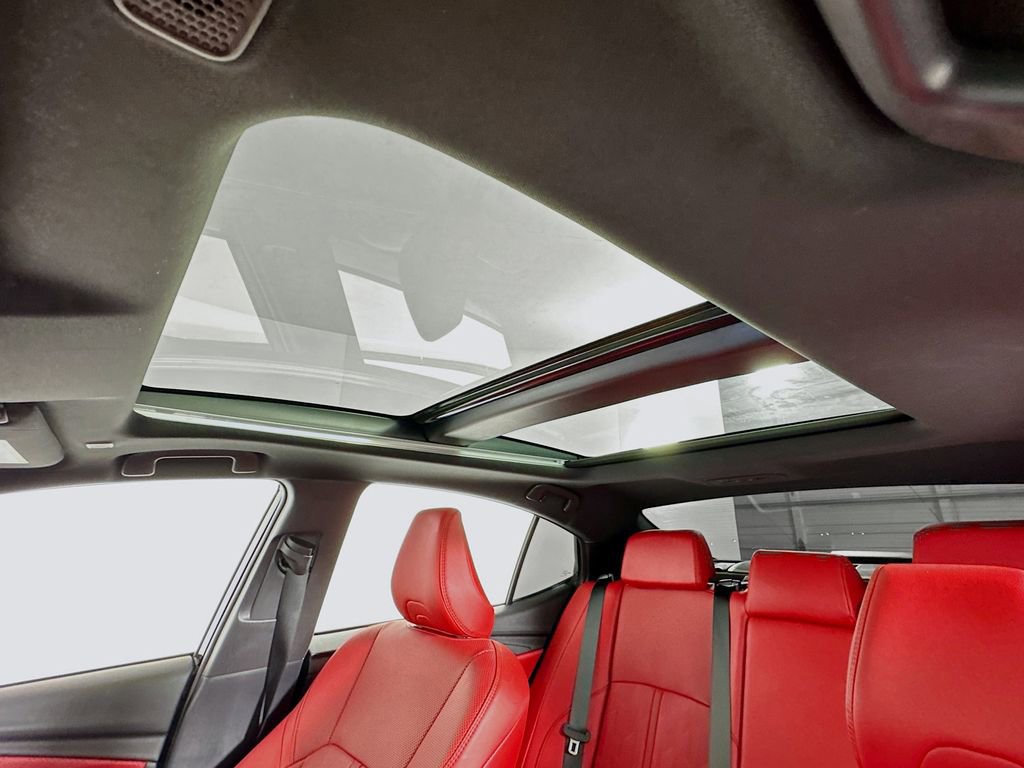 Used 2025 Toyota Camry XSE w/ Premium Package image 17