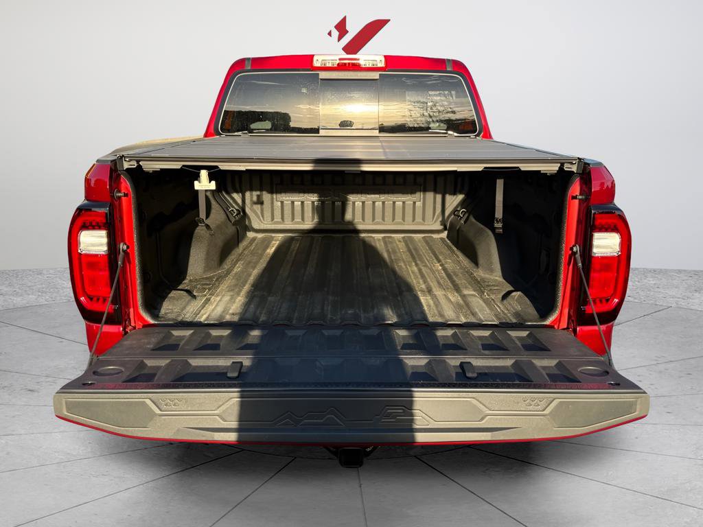 Used 2023 GMC Canyon Denali image 32