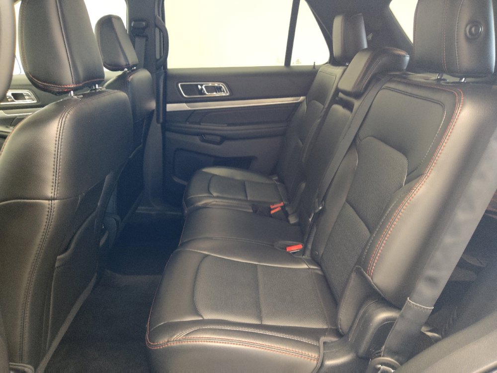 Used 2018 Ford Explorer Sport w/ Equipment Group 401A AWD/4WD image 18