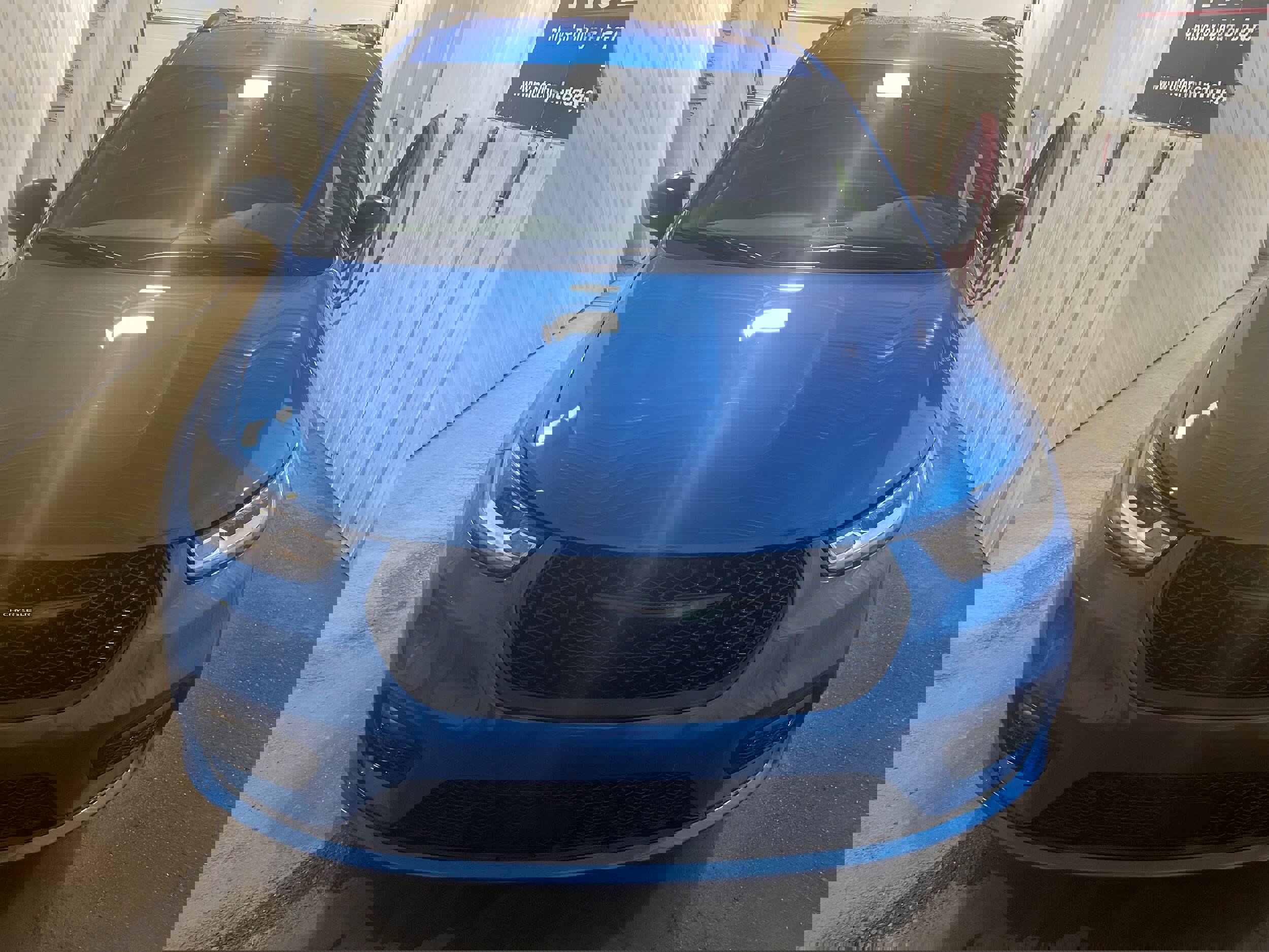 New 2026 Chrysler Pacifica Select image 3