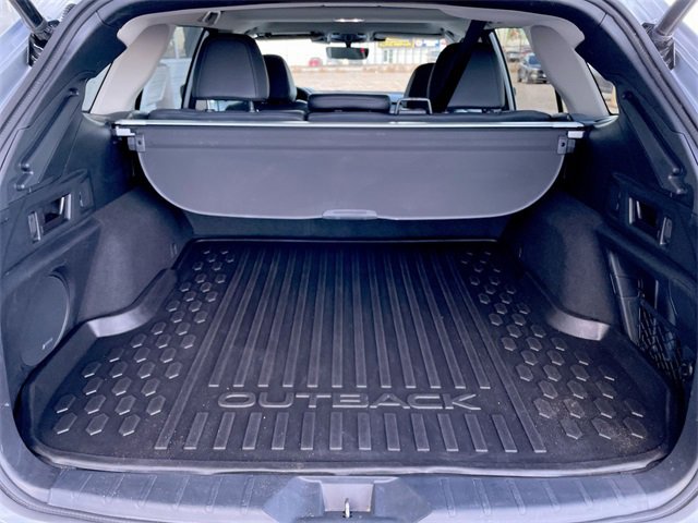 Used 2024 Subaru Outback Limited image 24