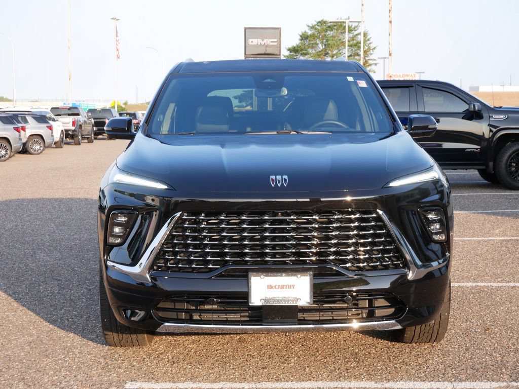 Used 2025 Buick Enclave Avenir w/ Trailering Package, 5000 lbs. AWD/4WD image 4