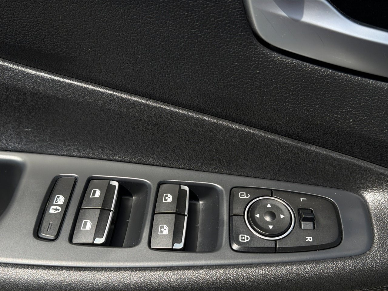 Used 2023 Hyundai Santa Fe XRT AWD/4WD image 16