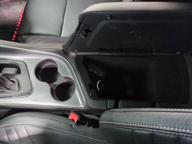 Used 2015 Dodge Challenger SRT Hellcat image 15