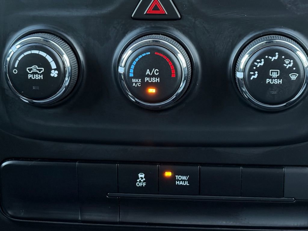 Used 2024 RAM 1500 Classic SLT image 22