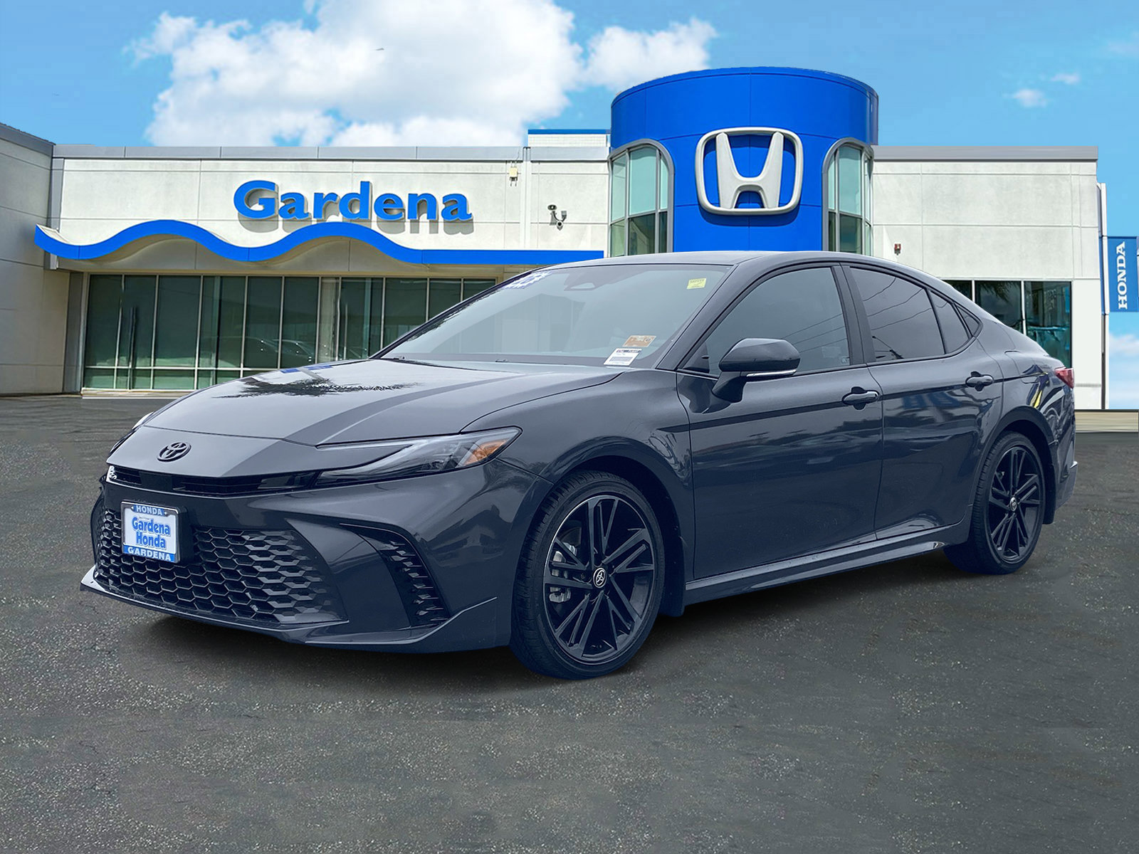 Used 2026 Toyota Camry XSE FWD image 3