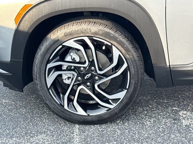 New 2026 Chevrolet TrailBlazer RS w/ Driver Confidence Package FWD image 5