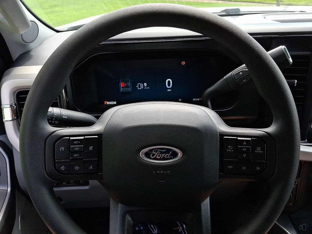 New 2026 Ford F250 XLT w/ XLT Premium Package AWD/4WD image 13