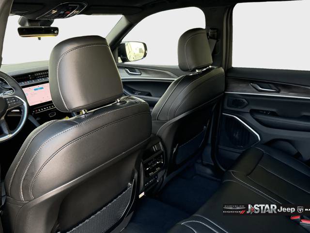 New 2026 Jeep Grand Cherokee Limited image 18