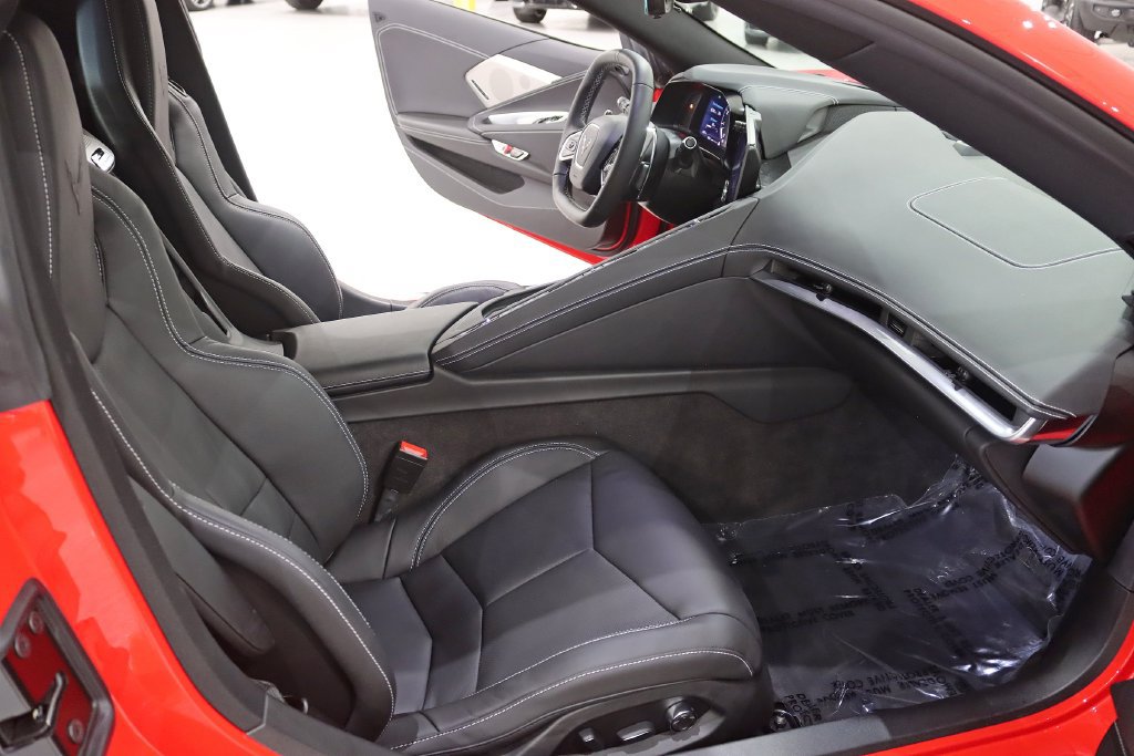 Used 2022 Chevrolet Corvette Stingray Preferred Cpe w/ Z51 Performance Package RWD image 28