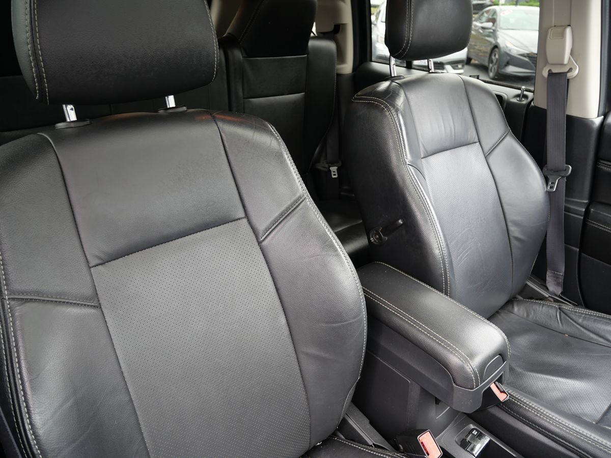 Used 2017 Jeep Compass High Altitude AWD/4WD image 19
