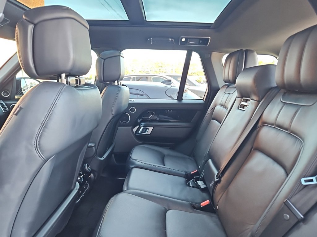 Used 2019 Land Rover Range Rover Supercharged AWD/4WD image 29